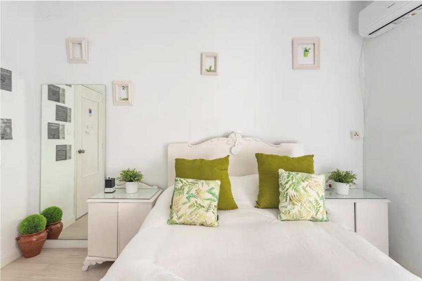 Wood&Stone Rooms Yecla Bagian luar foto